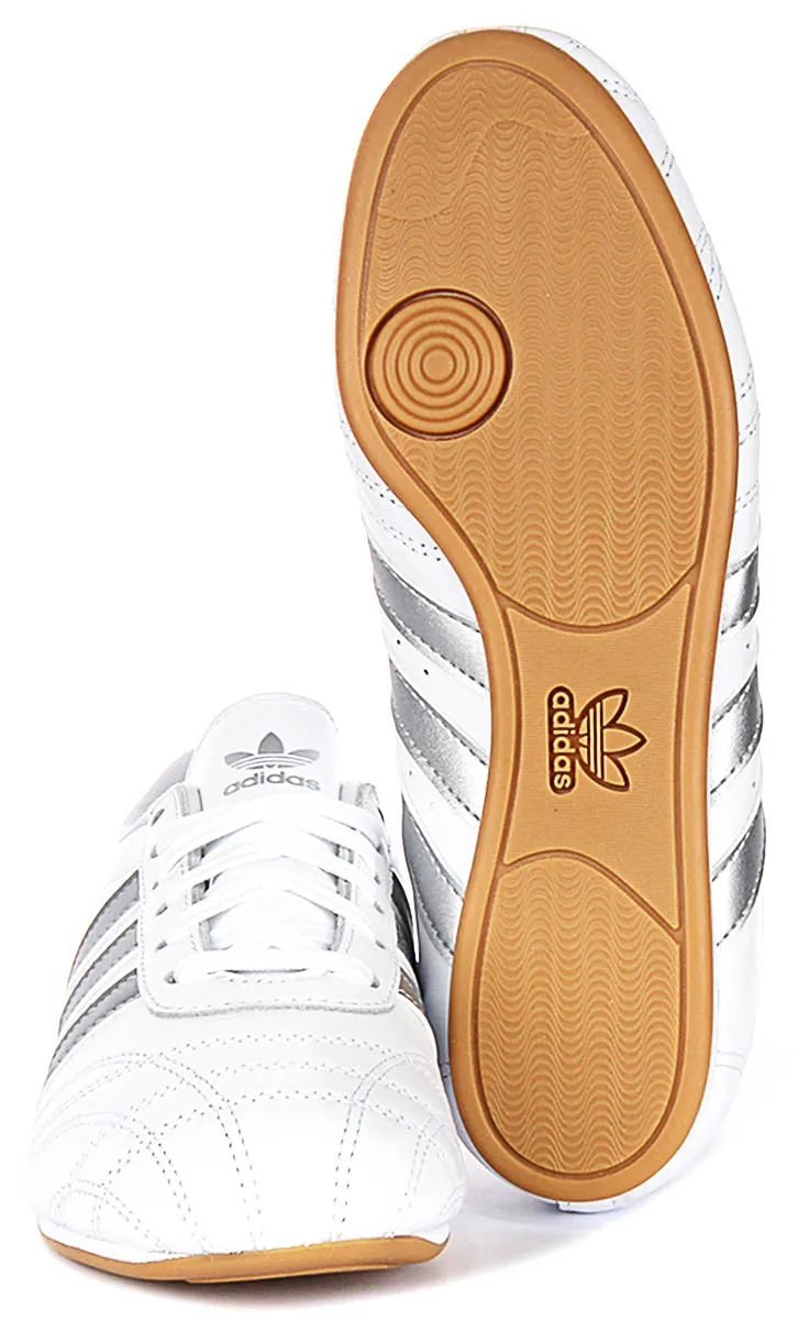 Adidas Taekwondo en blanc argenté pour femmes Chaussures Adidas