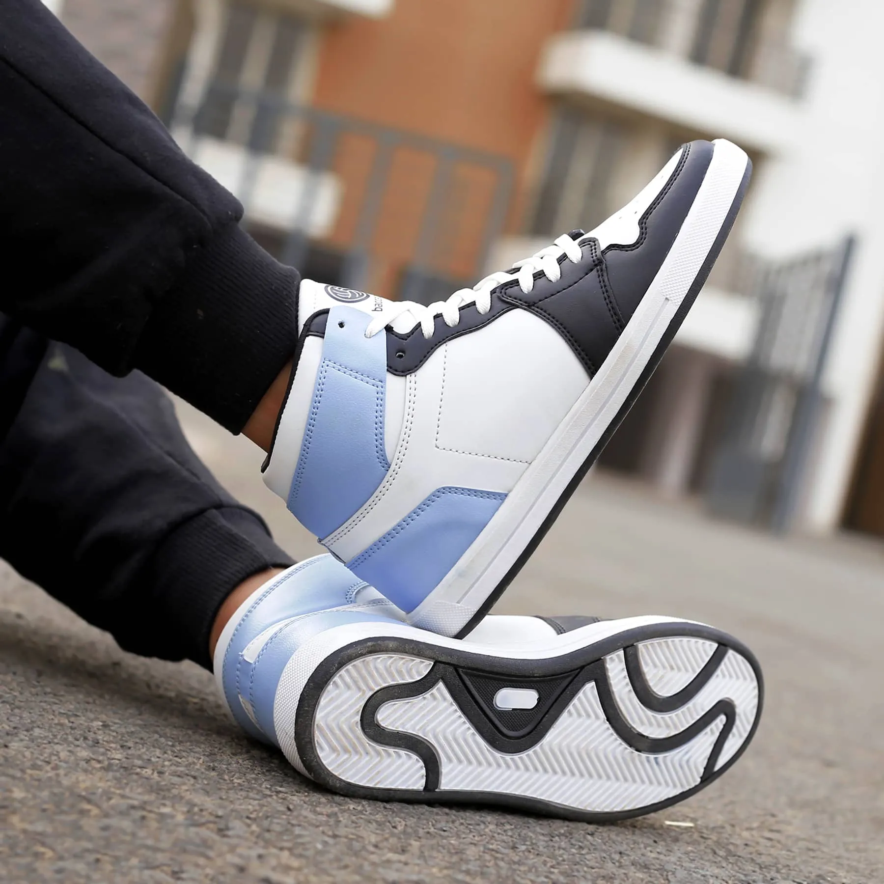 Bacca Bucci Chaussures de Sport à Haute Tige à Talon Plat pour Garçons ou Filles Style Streetwear (Âge : 8 Ans à 12 Ans)