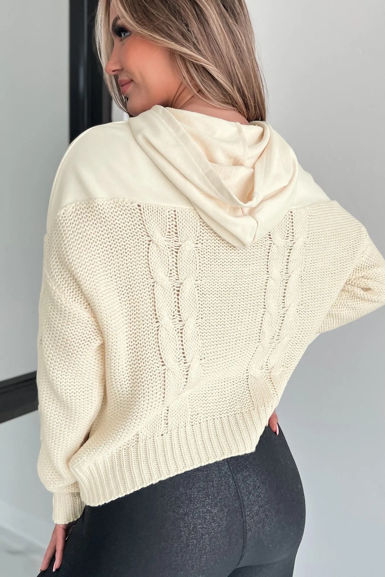Pull à capuche tricoté confortable Accord (Coquille d'œuf)