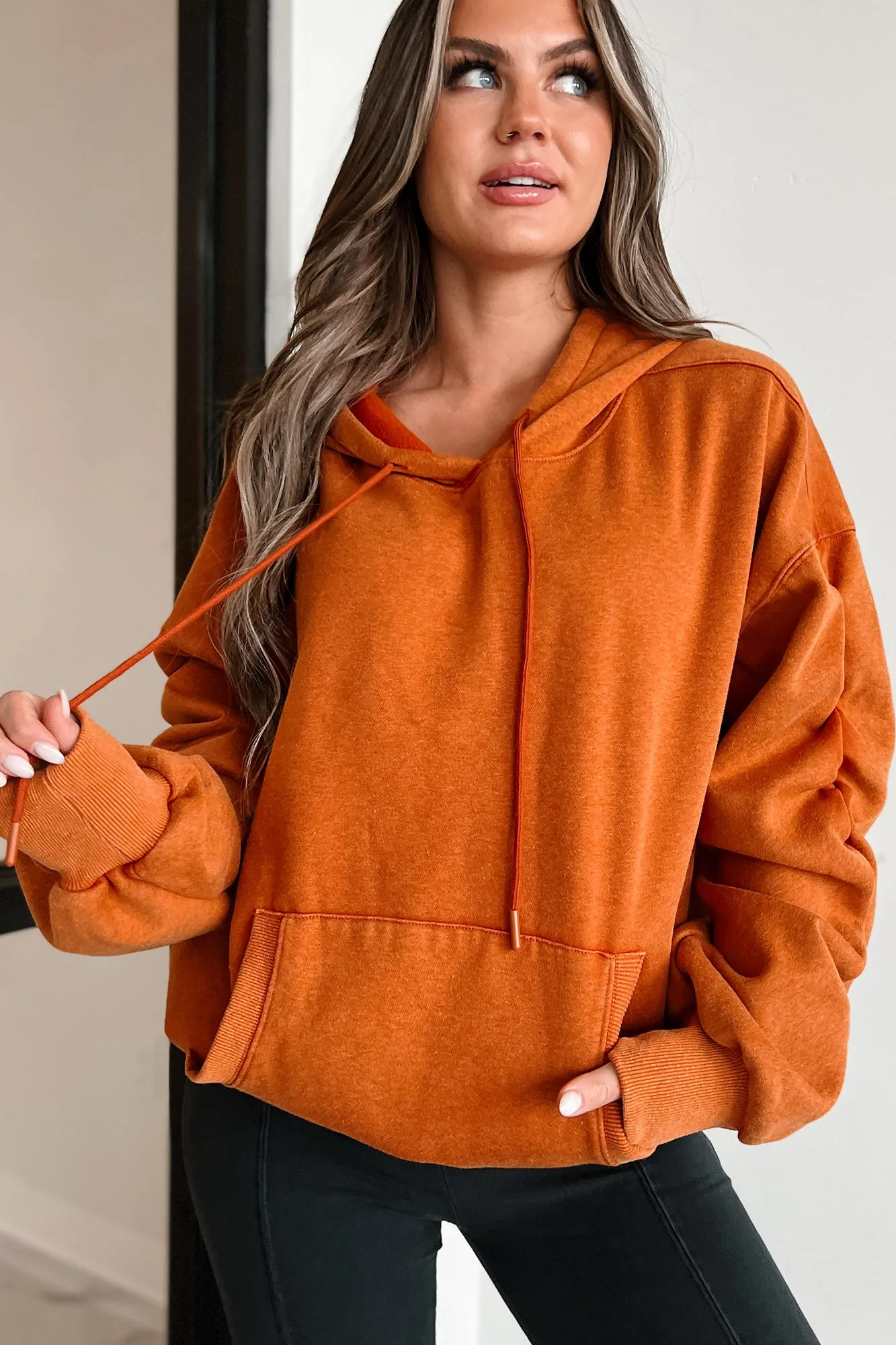 Hoodie à manches ruchées Escape The Real World (Rouille vintage)