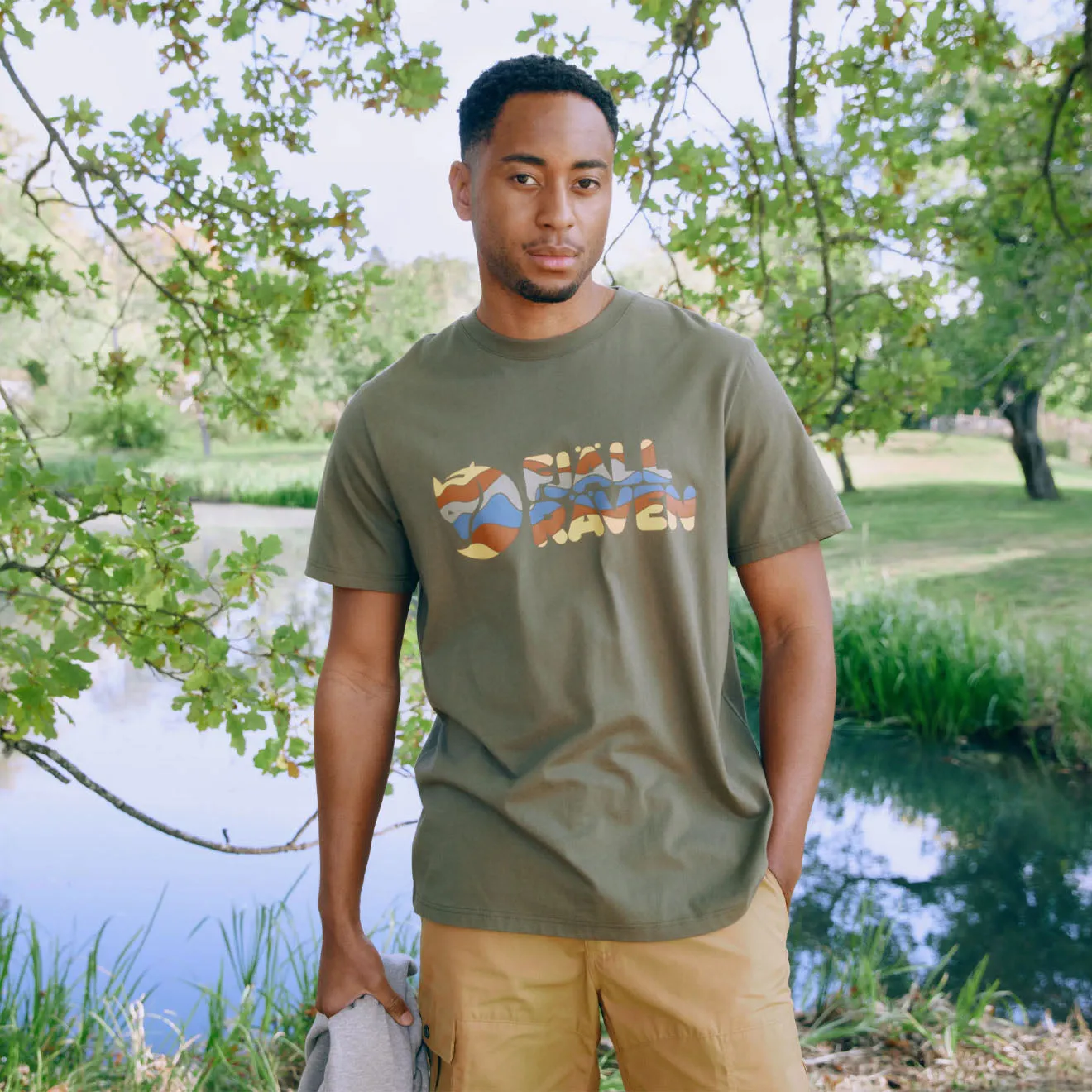 T-shirt à logo multicolore Fjallraven Vert Laurier