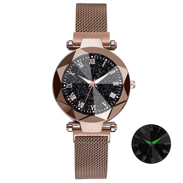 Montres-bracelets en acier inoxydable luxueuses à motif ciel étoilé pour femmes - Montres à quartz analogiques avec cristaux - Montres de sport et habillées pour femmes - Accessoires de mode Fashion Nova