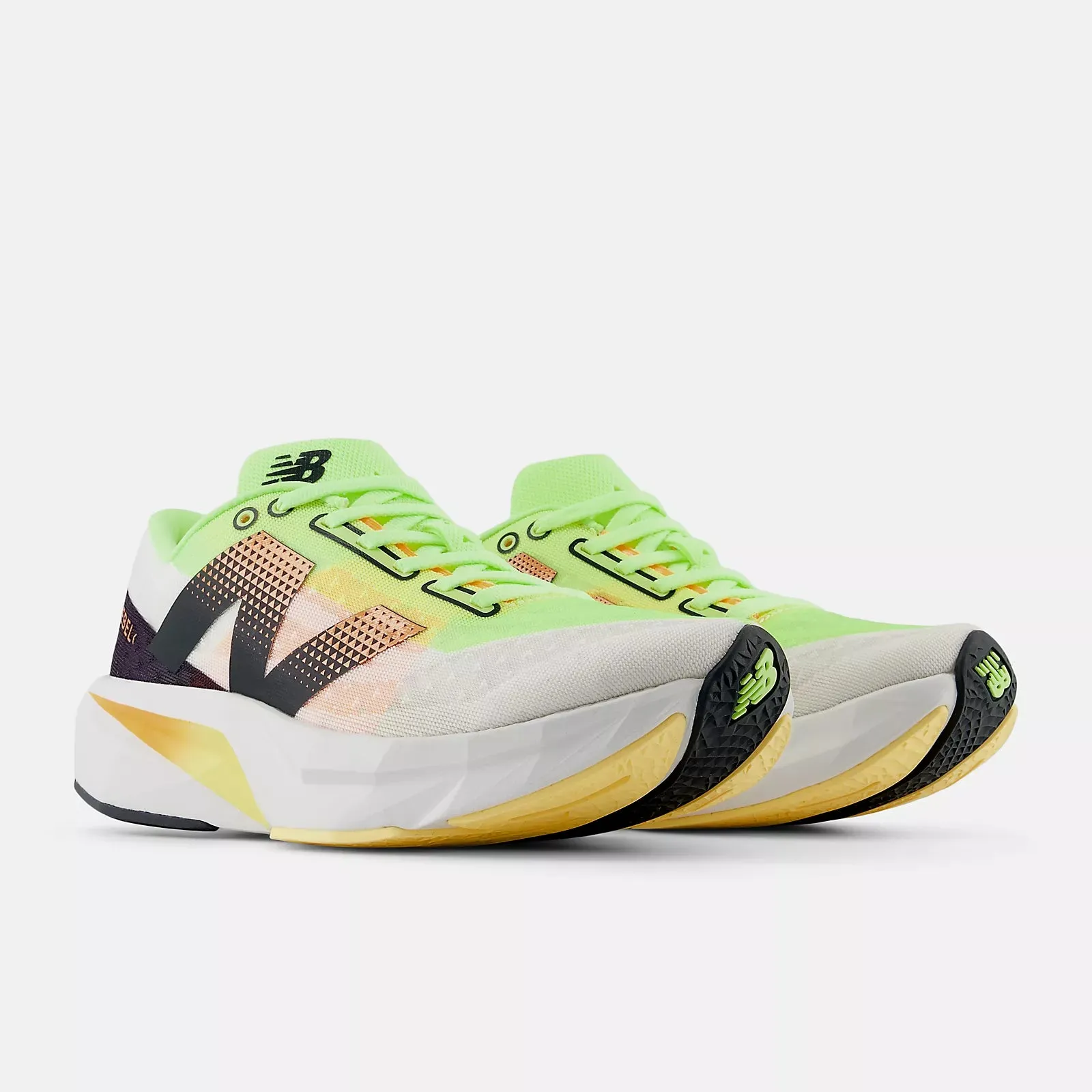 New Balance Hommes Fuelcell Rebel v4 - Blanc avec vert citron délavé et mangue intense (MFCXLL4) New Balance