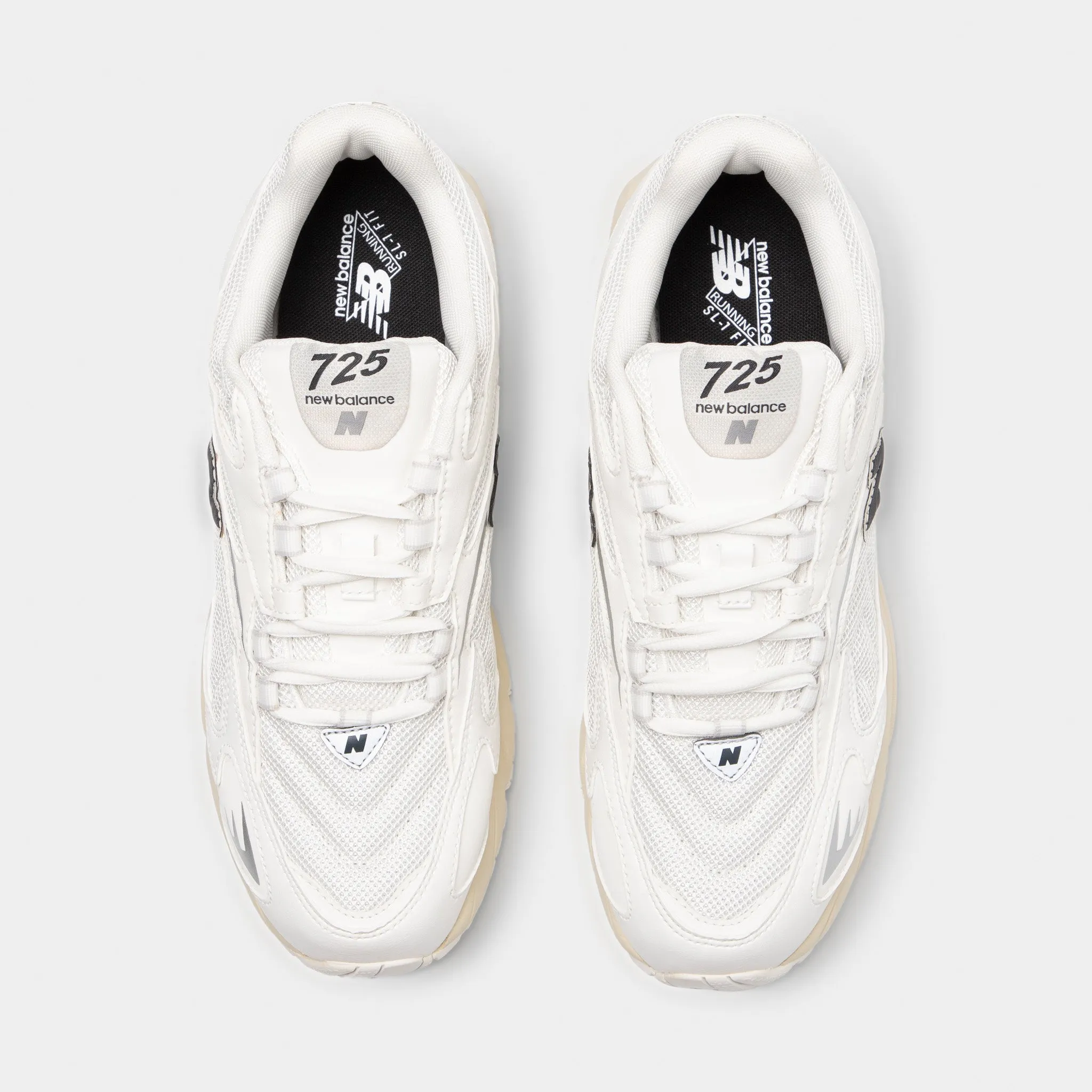 New Balance New Balance 725V1 Blanc / Beige - Noir