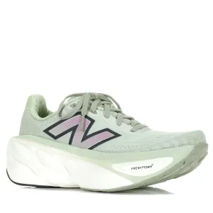 New Balance Sneakers New Balance Fresh Foam X More v5 B Width WMORLM5 Green/Pink