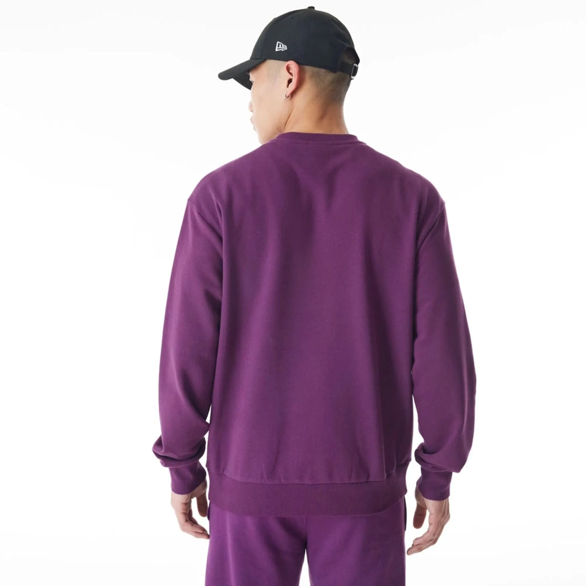 Sweatshirts et hoodies New Era Chicago Bulls NBA graphique pull à col rond violet foncé