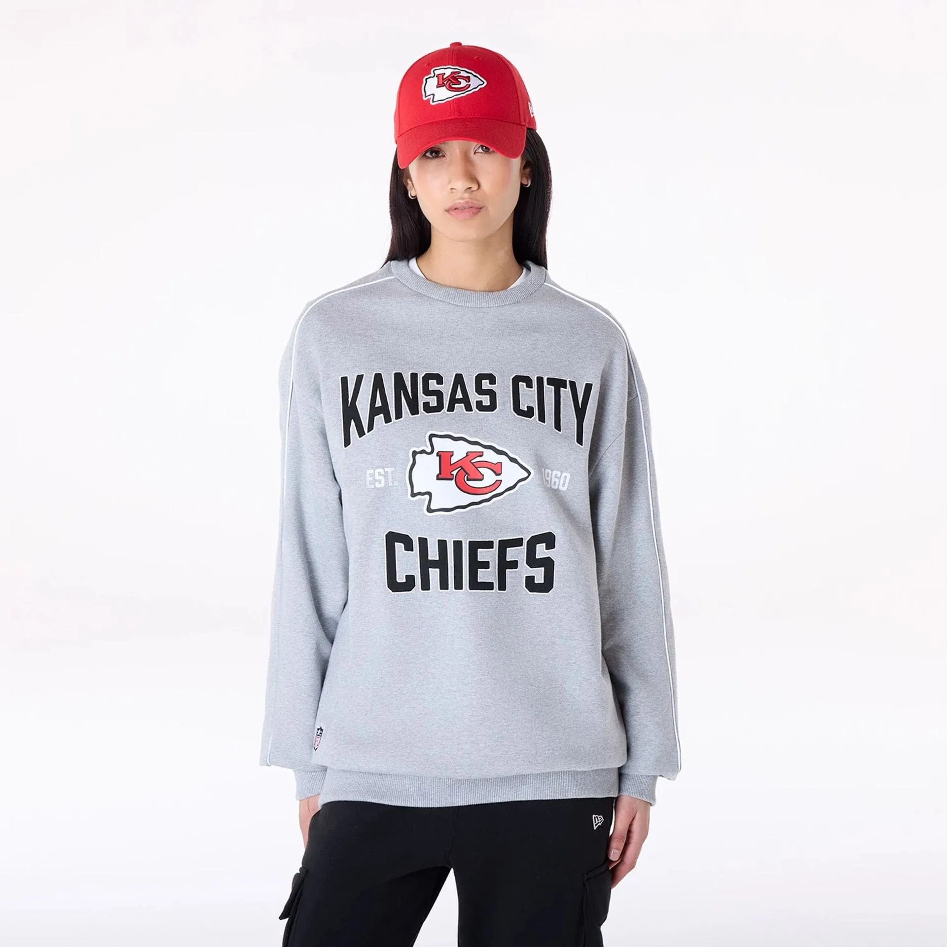 Sweatshirts et hoodies New Era - Pull à col rond graphique NFL des Kansas City Chiefs en gris