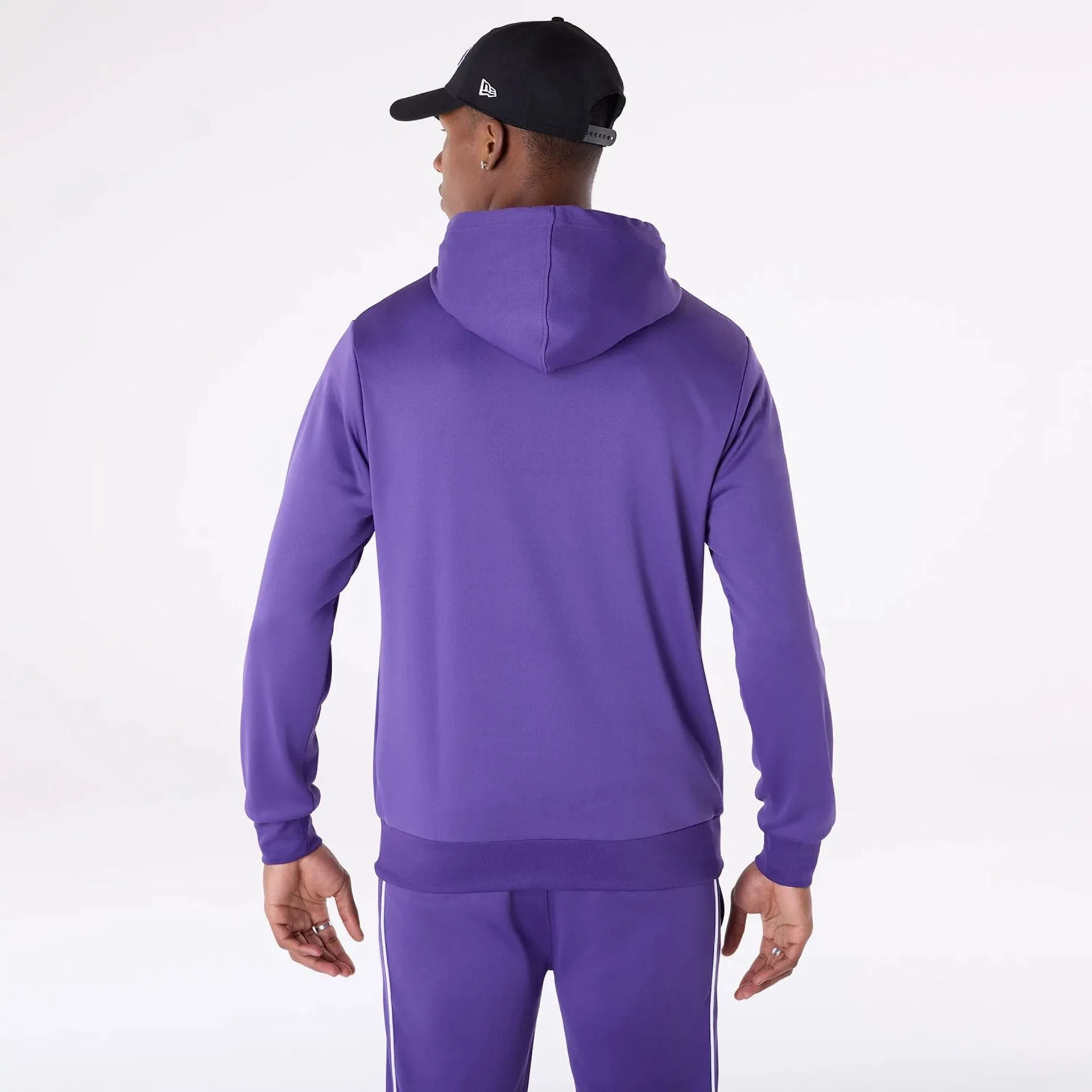 Sweatshirts et hoodies New Era - Pullover essentiel NBA des LA Lakers en violet