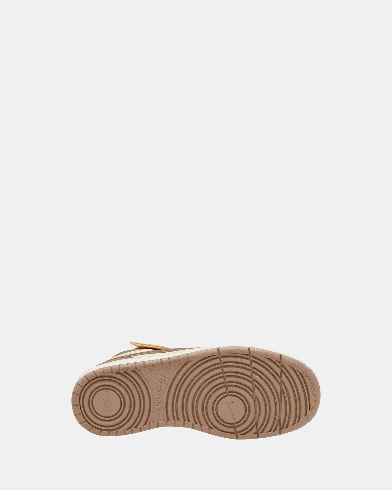 Chaussures Nike Kids Court Borough Mid 2 Grade School Ivoire Pâle/Chanvre/Beige