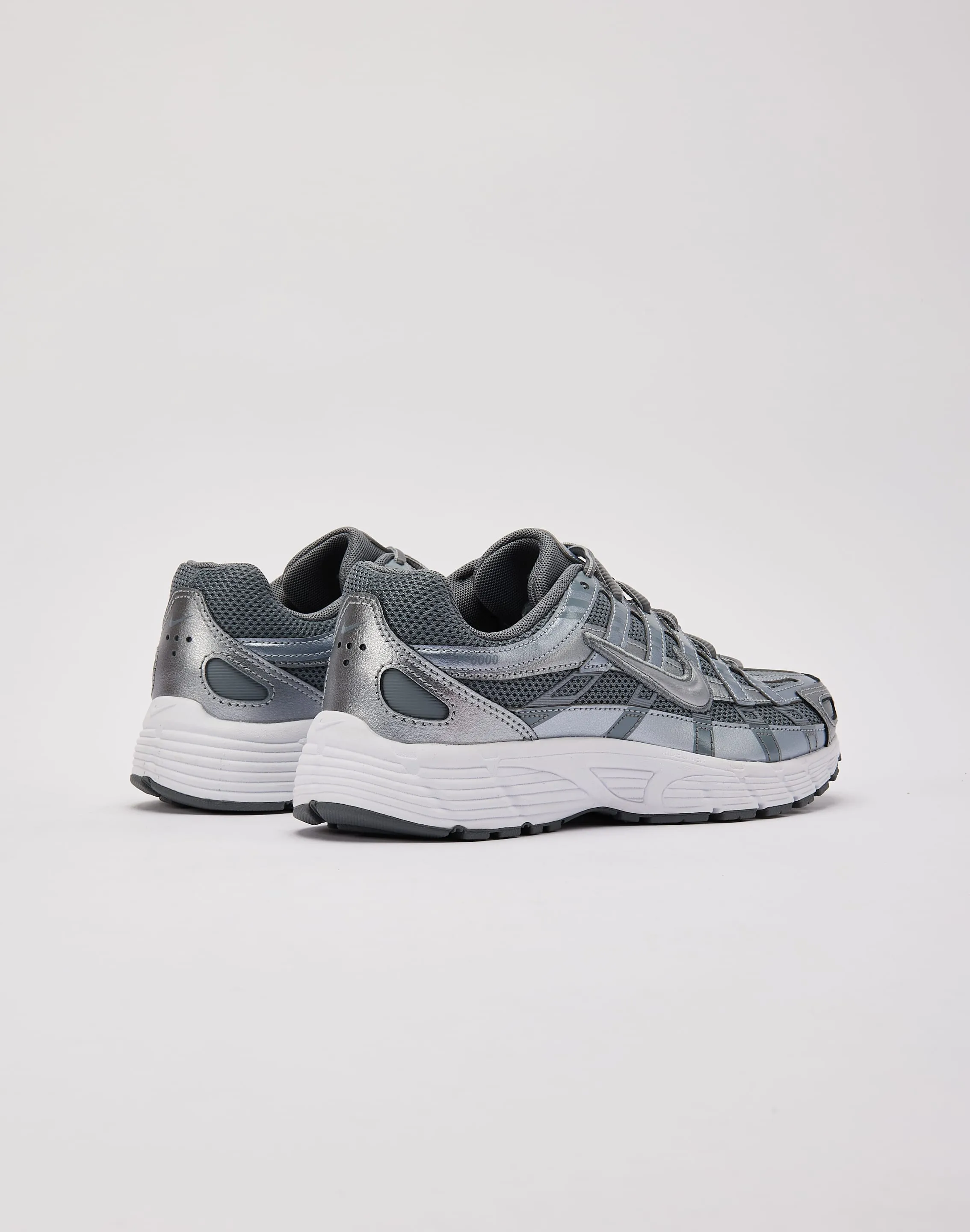 Nike P-6000 École Primaire