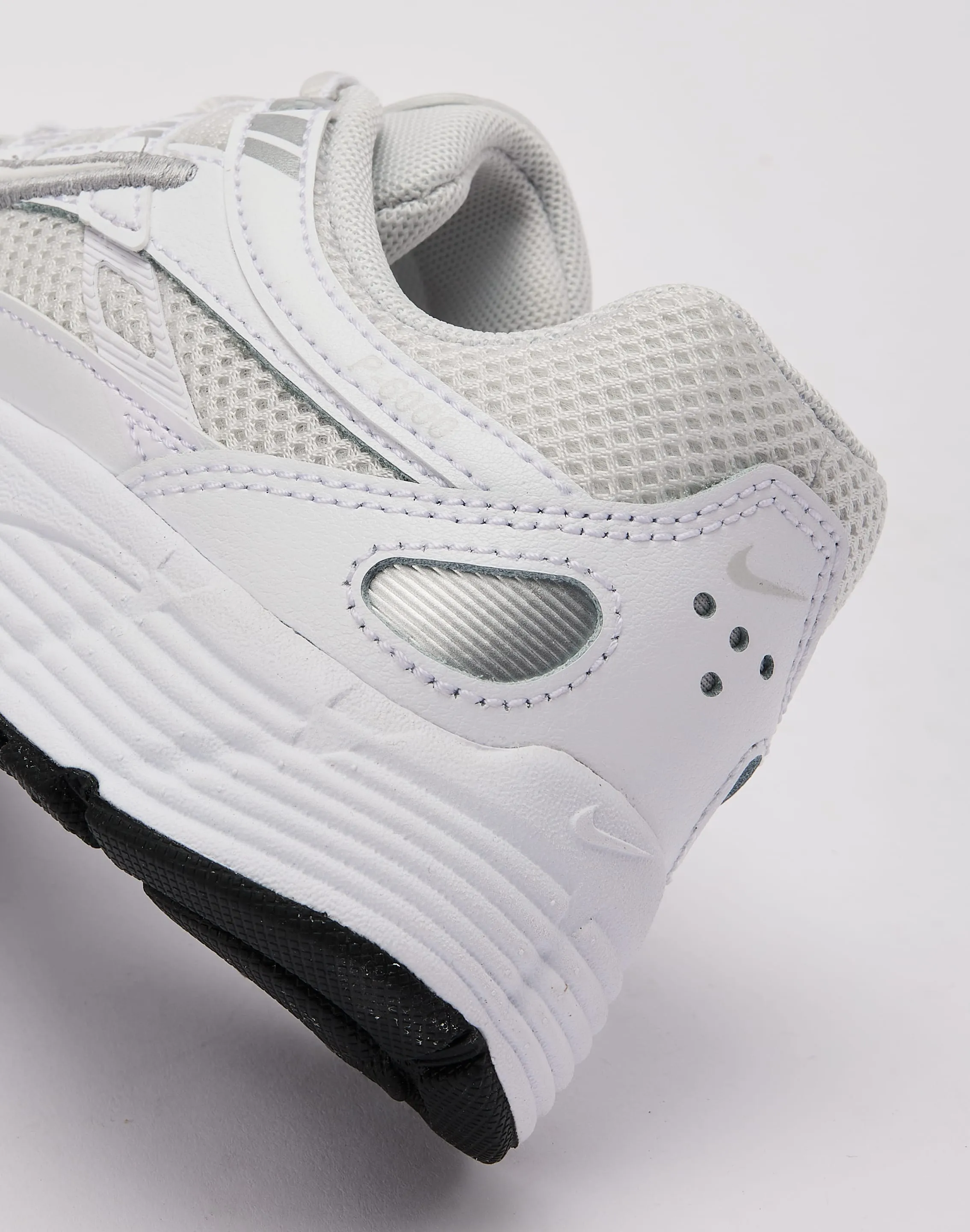 Nike P-6000 Préscolaire