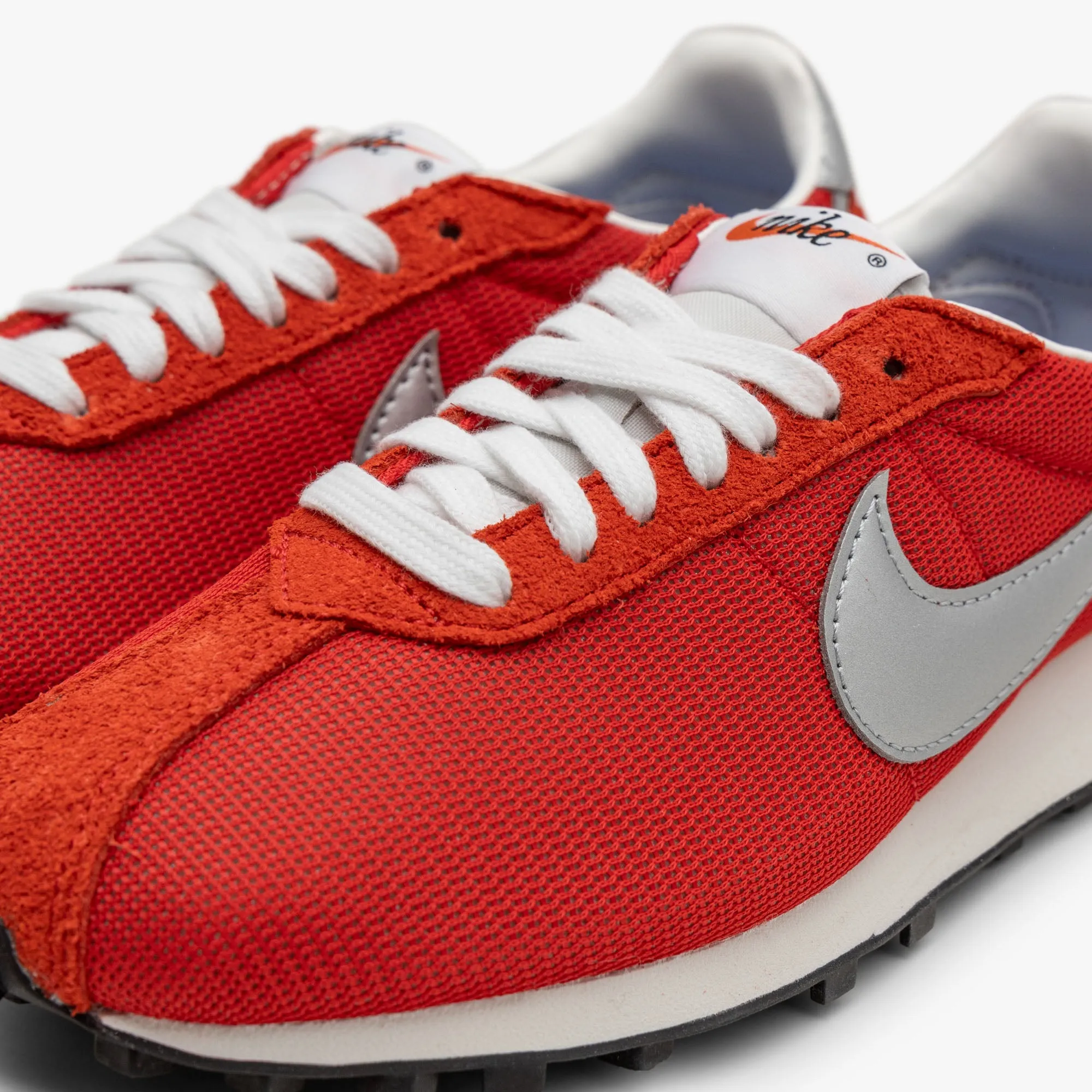 Nike LD-1000 pour Femme / Rouge Universitaire / Argent Métallisé - Voile