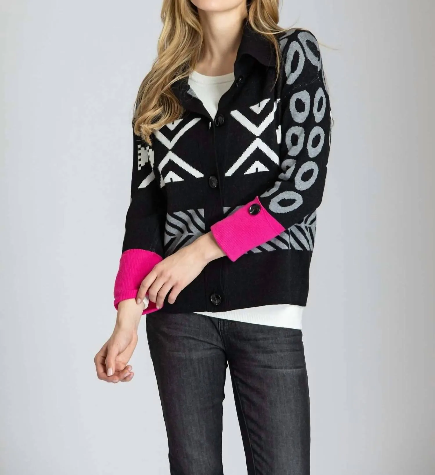 Cardigan nordique en noir et rose