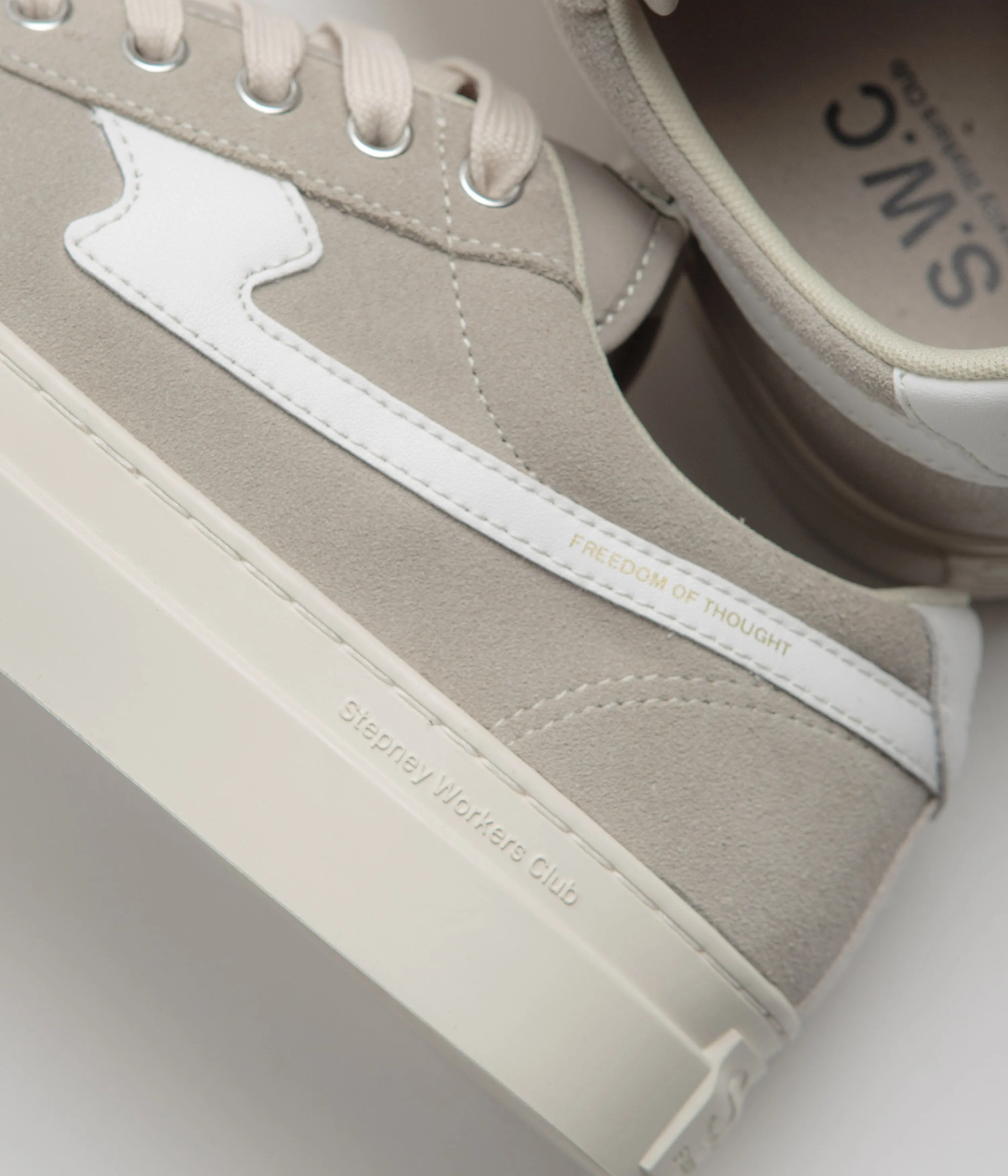 Chaussures Stepney Workers Club Dellow S-Strike Cup - Gris Clair / Blanc Chaussures Stepney Workers Club