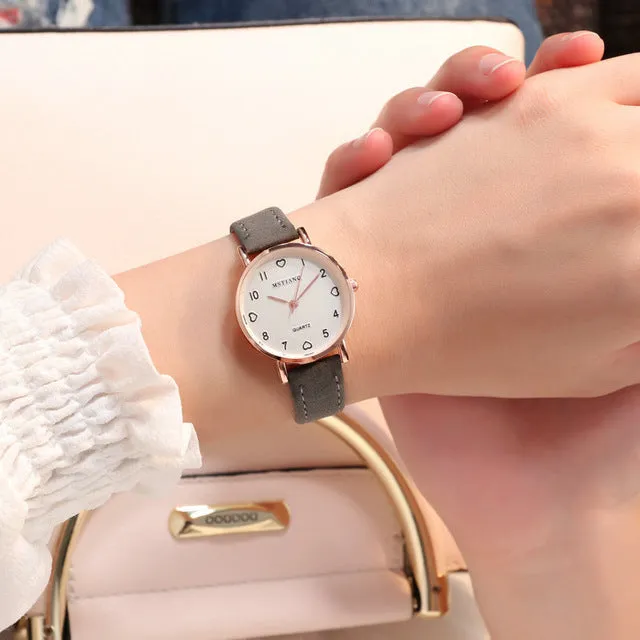 Montres Femme Simple Vintage Petit Cadran Montre Doux Bracelet en Cuir Sport Extérieur Horloge Poignet Cadeau Accessoires Mode Nova