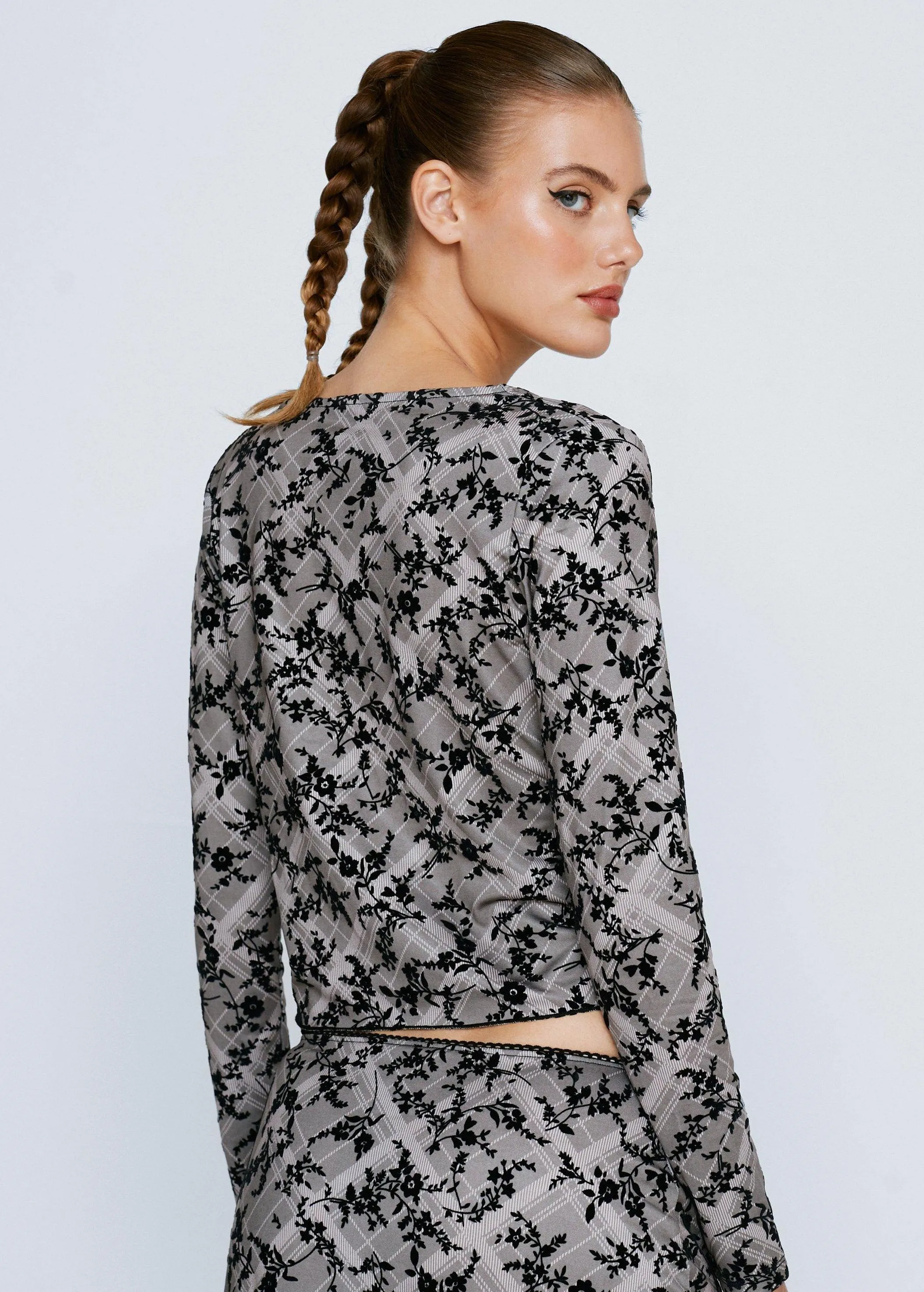 Haut court imprimé floral pour femme, Vert olive clair/Noir