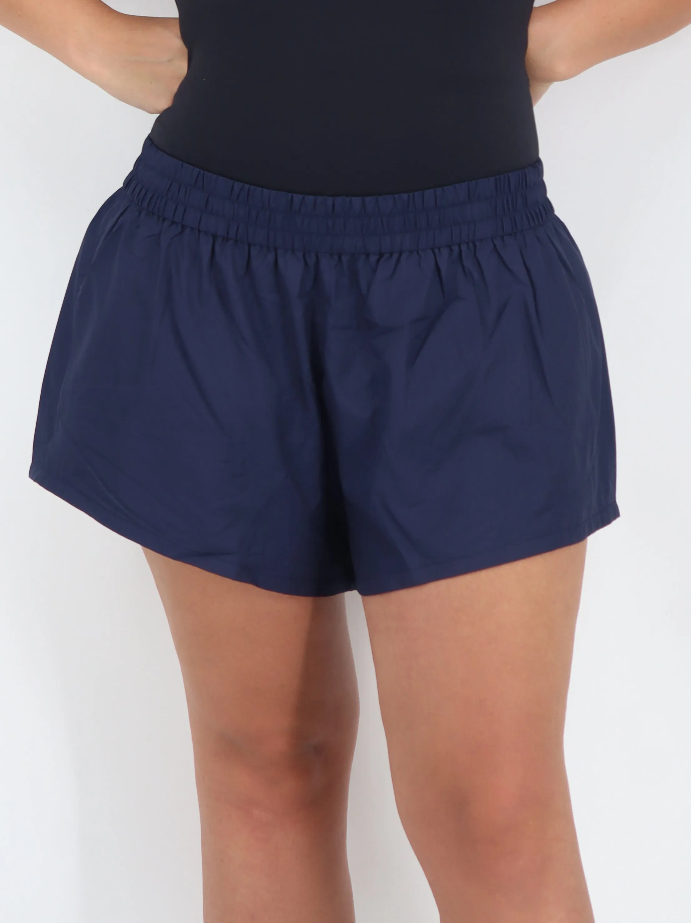 Short de sport uni pour femmes, Marine